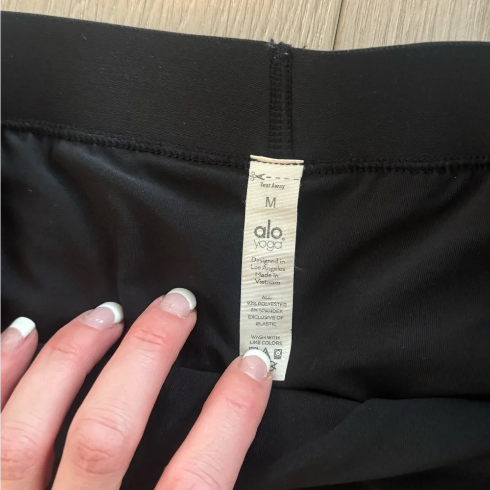 Alo Women’s Black Pleated Active Skort Varsity